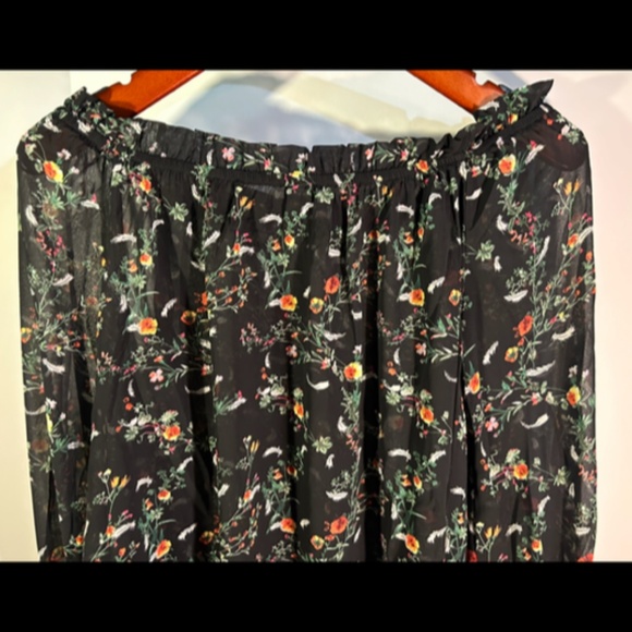 Jenn. Floral Off The Shoulder Long Sleeve Top Size M - NWT - Picture 7 of 16